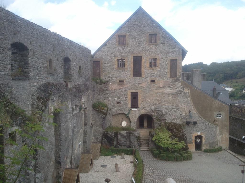 Château de Bouillon sur le portail médiéval