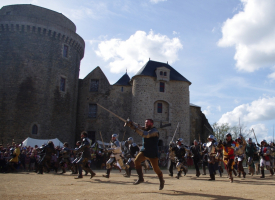 Château Saint Mesmin : 6ème rassemblement européen de compagnies médiévales - Saint André sur Sèvre, Nouvelle-Aquitaine