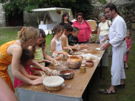 Enfants du Moyen Age : Enfants des cuisines , Saint André sur Sèvre - Saint André sur Sèvre, Nouvelle-Aquitaine